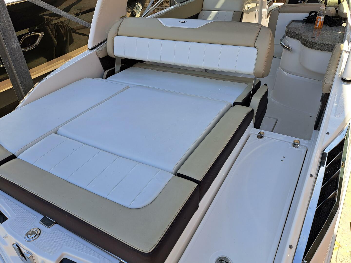 Slide: The Image of Regal 2700 Bowrider 2014 - 4369762