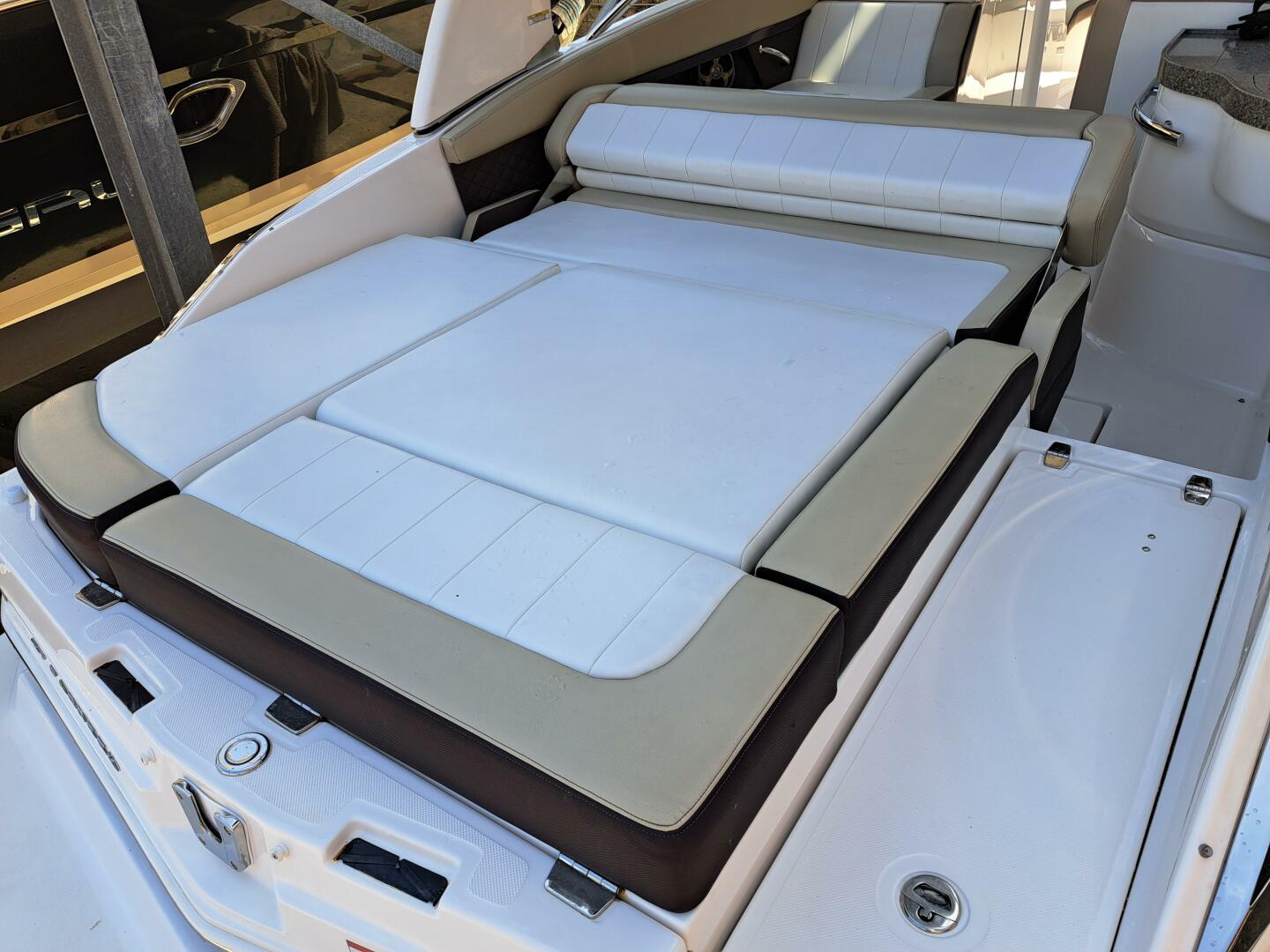 Slide: The Image of Regal 2700 Bowrider 2014 - 4369763