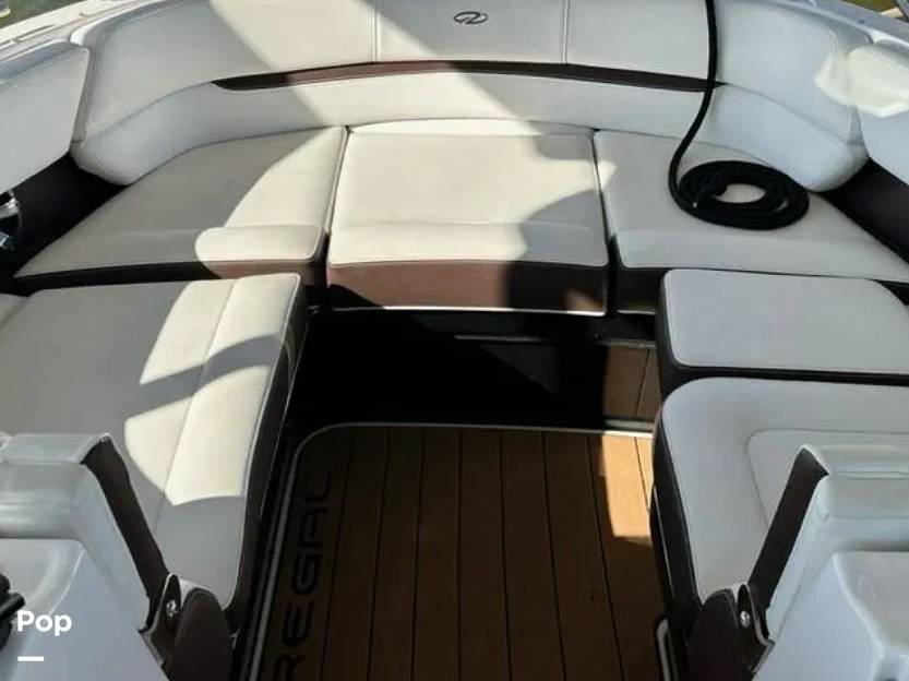 Slide: The Image of Regal 2800 2016 - 15304436