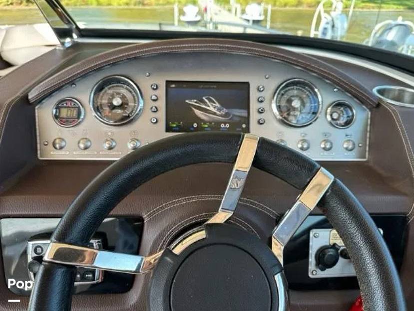 Slide: The Image of Regal 2800 2016 - 15304448