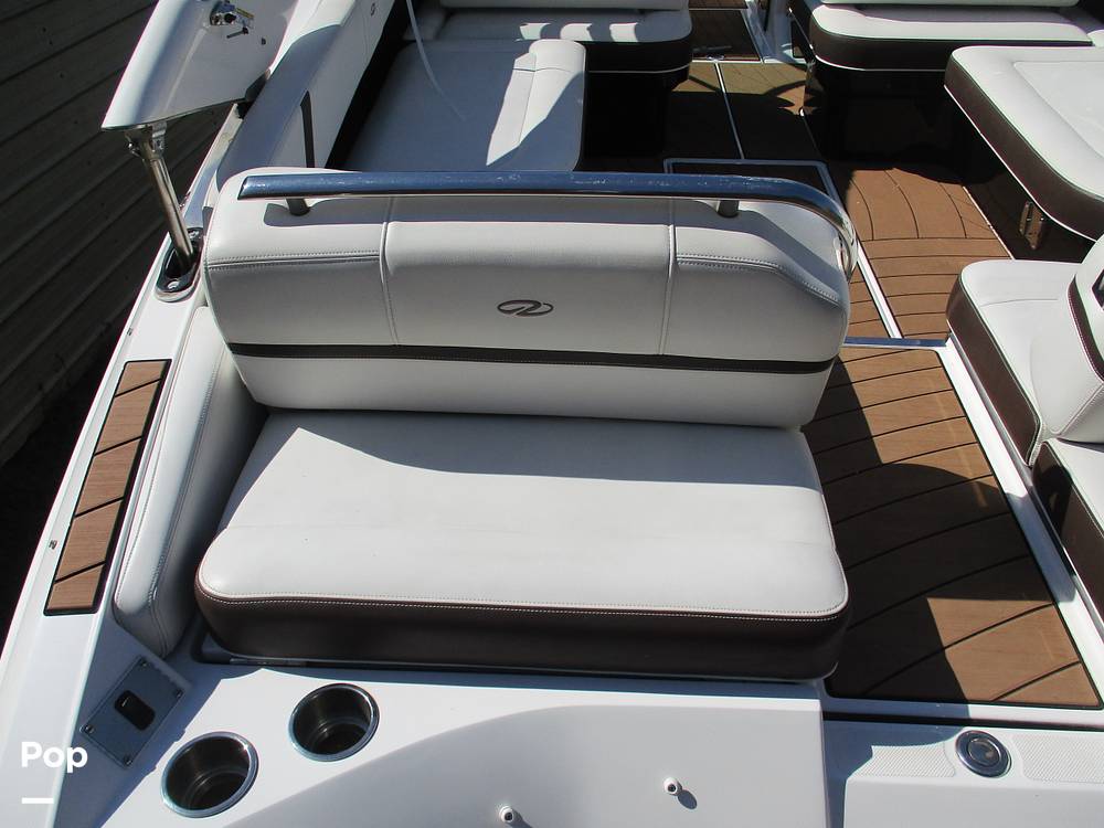 Slide: The Image of Regal 2800 2016 - 15310489