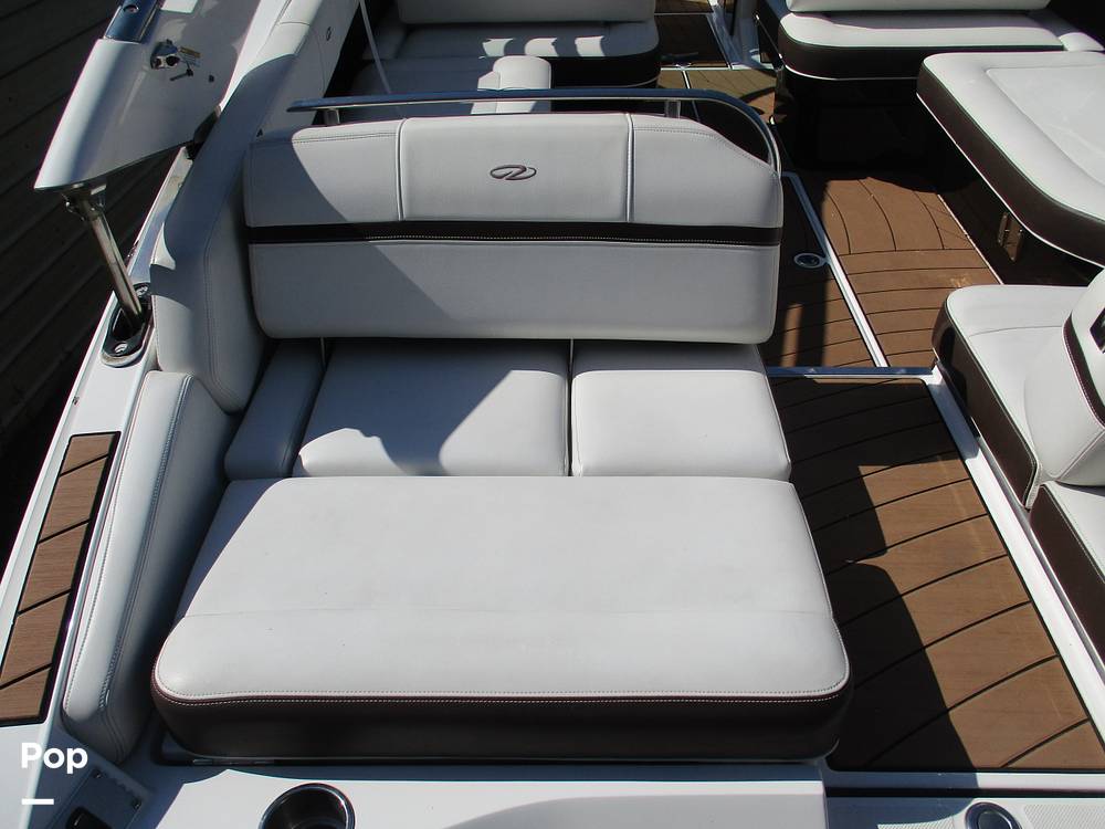 Slide: The Image of Regal 2800 2016 - 15310490