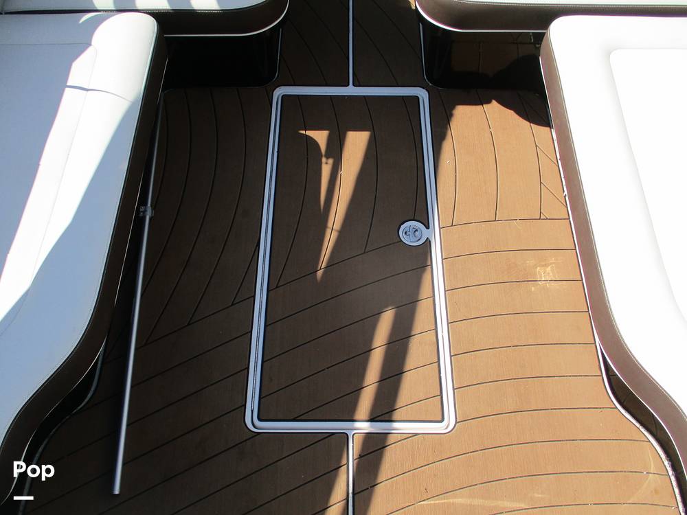 Slide: The Image of Regal 2800 2016 - 15310496