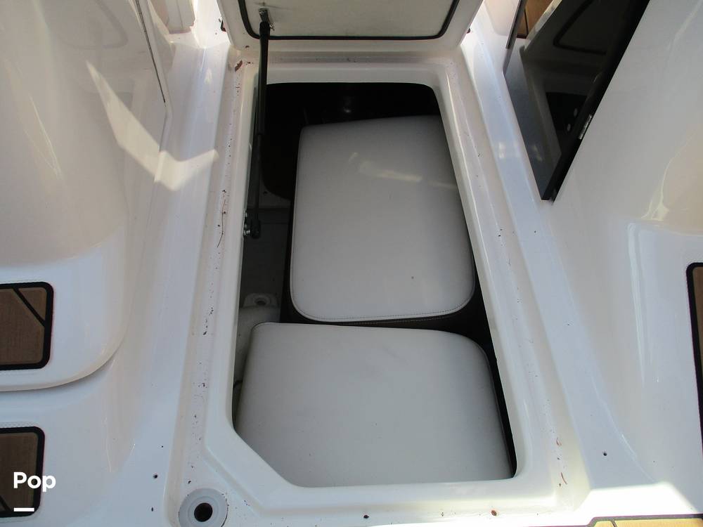 Slide: The Image of Regal 2800 2016 - 15310704