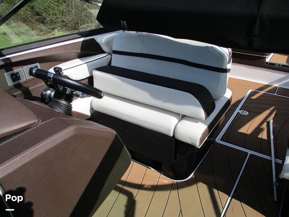 Slide: The Image of Regal 2800 2016 - 15310738