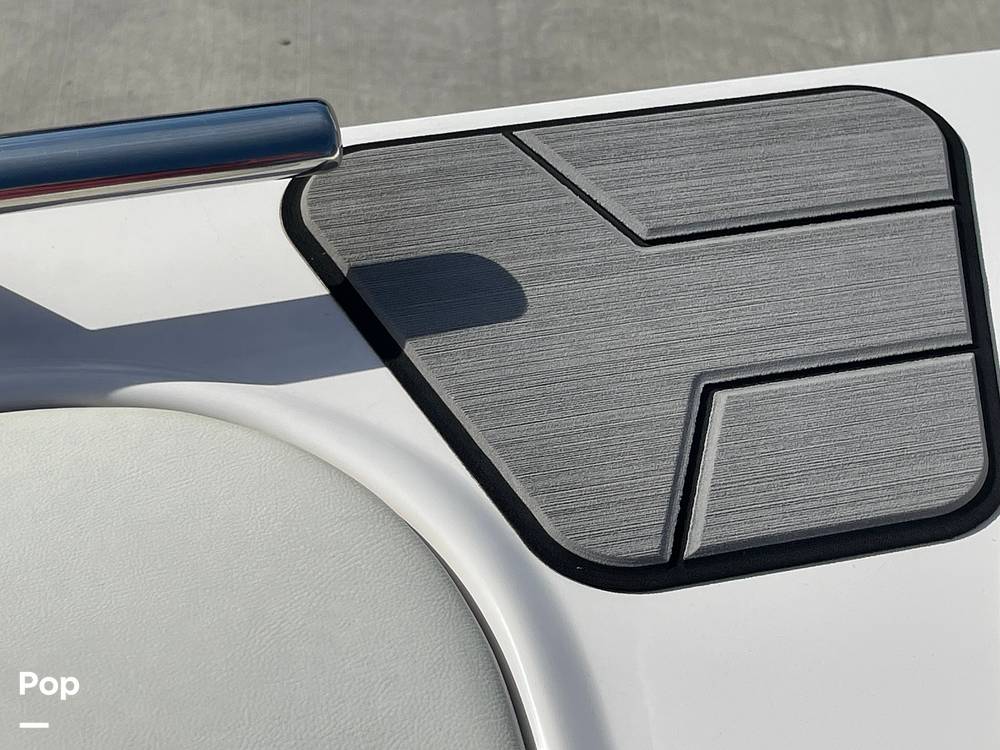 Slide: The Image of Regal 2800 2021 - 15064648