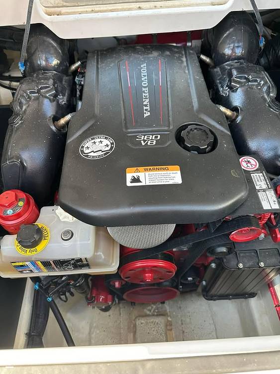 Slide: The Image of 380 HP EFI V8 - 15049635