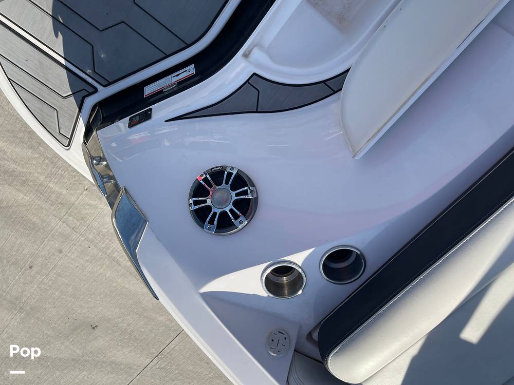 Slide: The Image of Regal 2800 2021 - 15065436