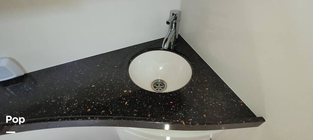 Slide: The Image of Bathroom Sink - 15529183