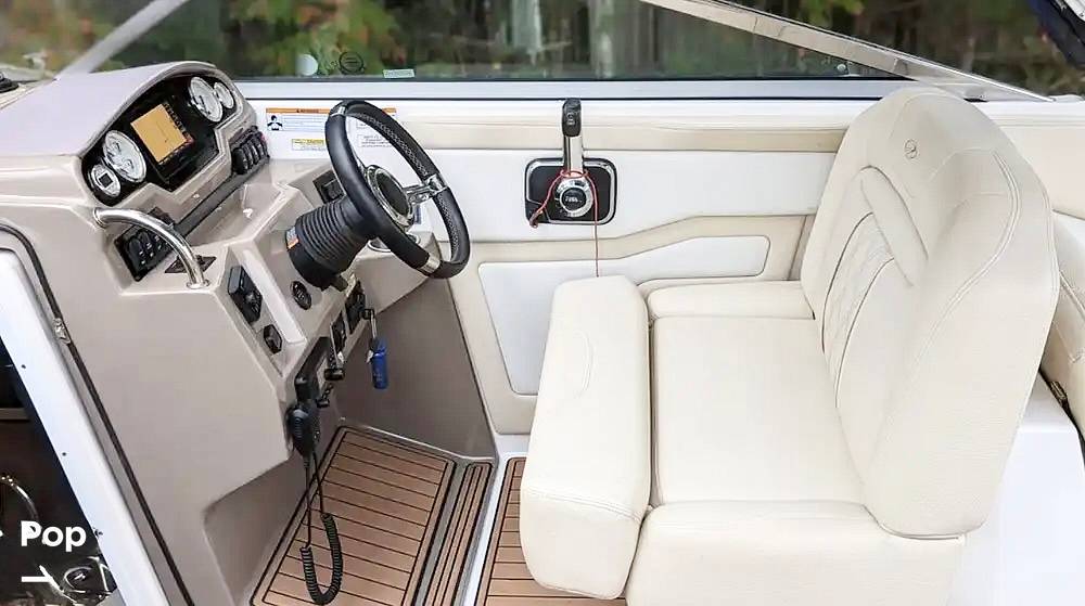 Slide: The Image of Captain's Chair - 15333006