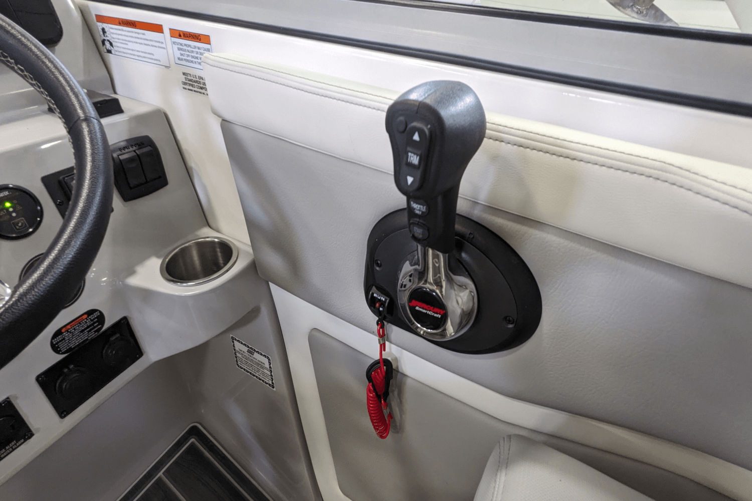 Slide: The Image of Regal 28 EXPRESS 2022 - 41