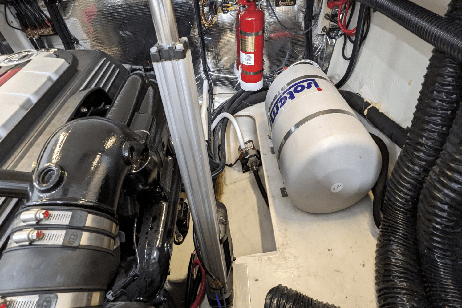 Slide: The Image of Regal 28 EXPRESS 2022 - 51