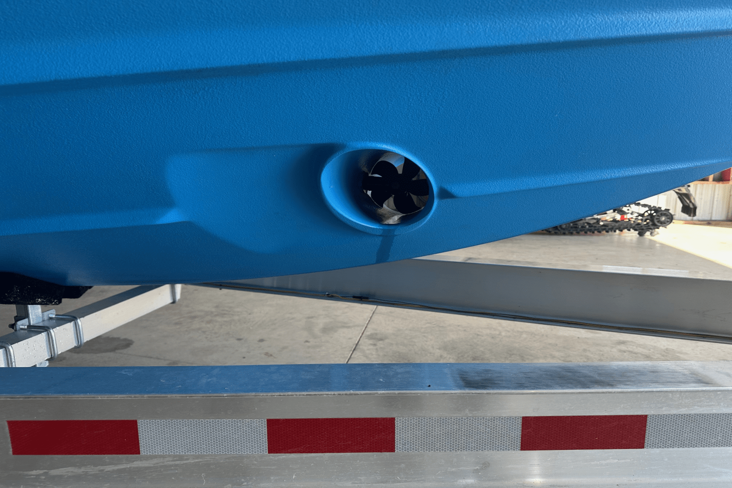 Slide: The Image of Regal 28 EXPRESS CRUISER 2023 - 31