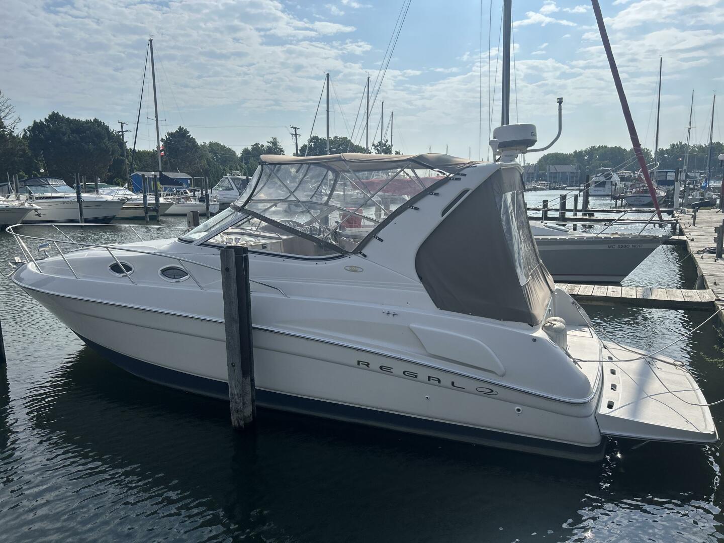 Slide: The Image of Regal 29 2001 - 5562914