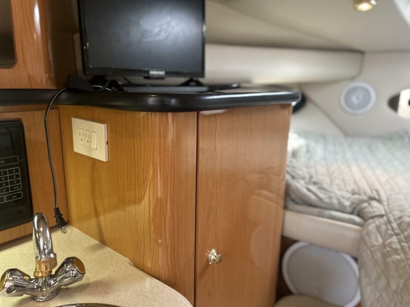 Slide: The Image of Regal 29 2001 - 5562938