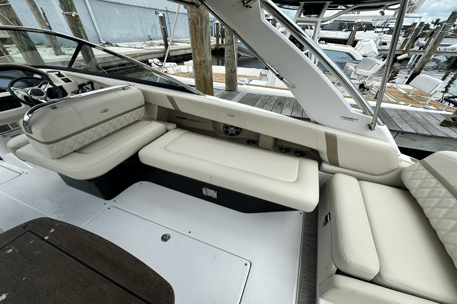 Slide: The Image of Regal 290 OBX 2019 - 12