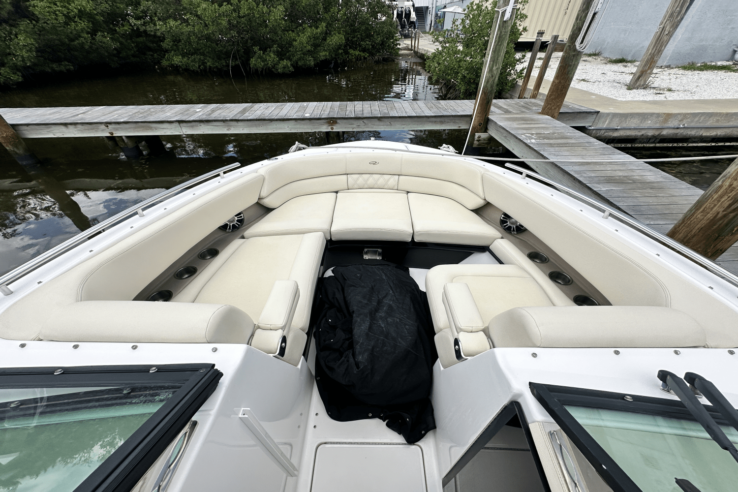 Slide: The Image of Regal 290 OBX 2019 - 20