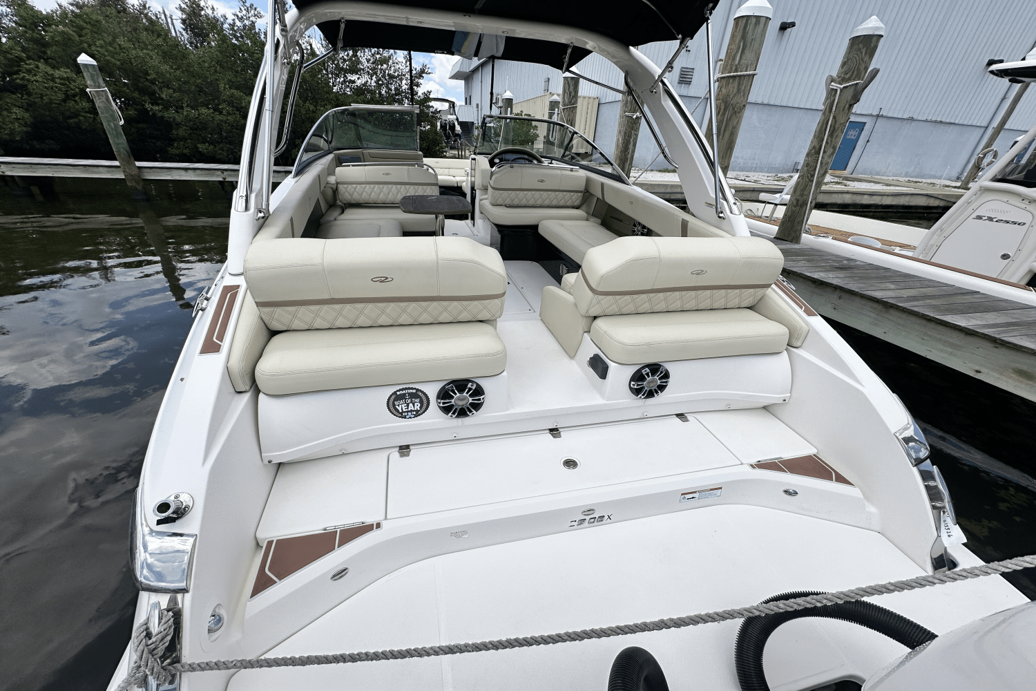 Slide: The Image of Regal 290 OBX 2019 - 8