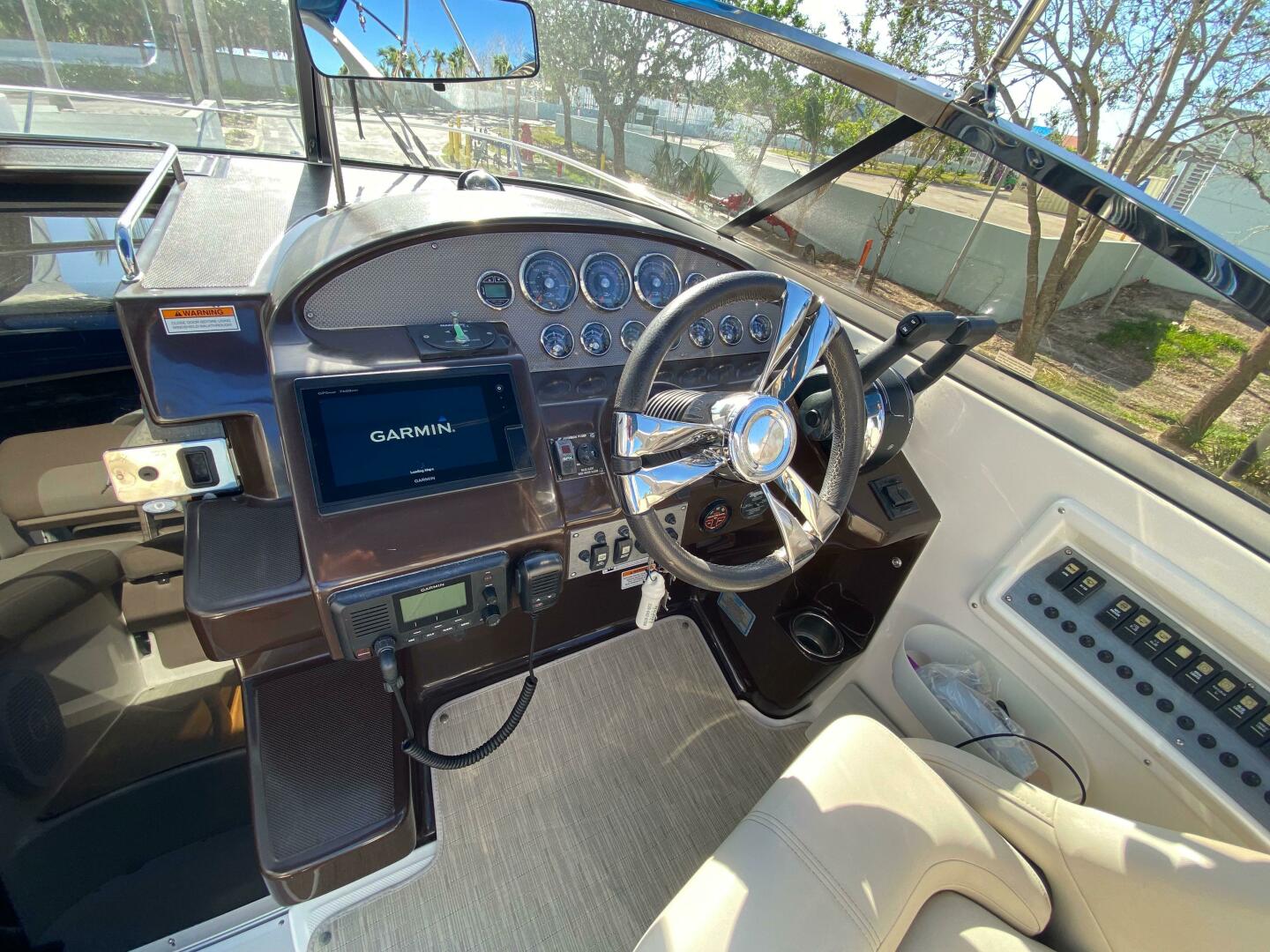 Slide: The Image of Regal 30 Express 2015 - 5012502