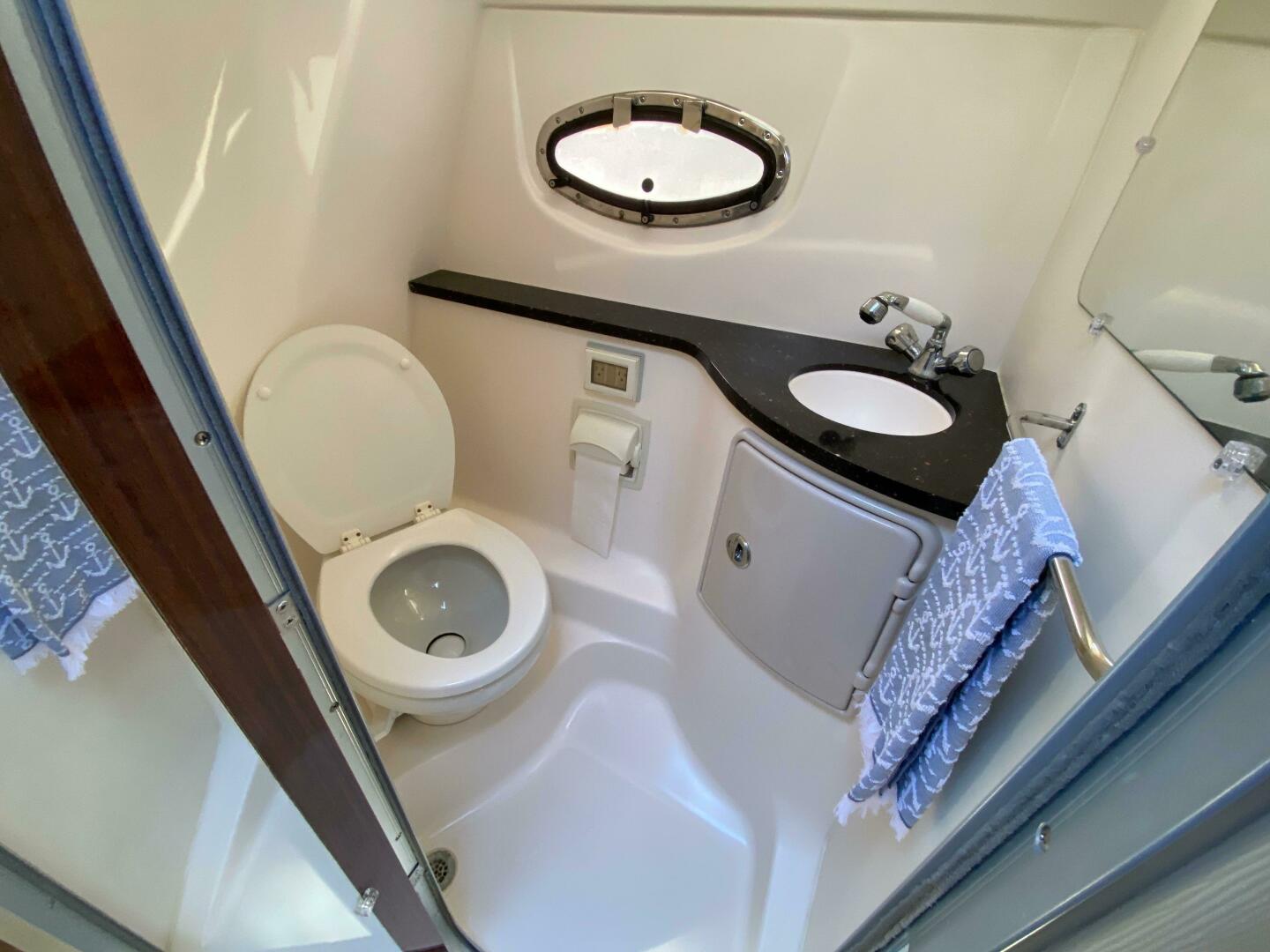 Slide: The Image of Regal 30 Express 2015 - 5012510