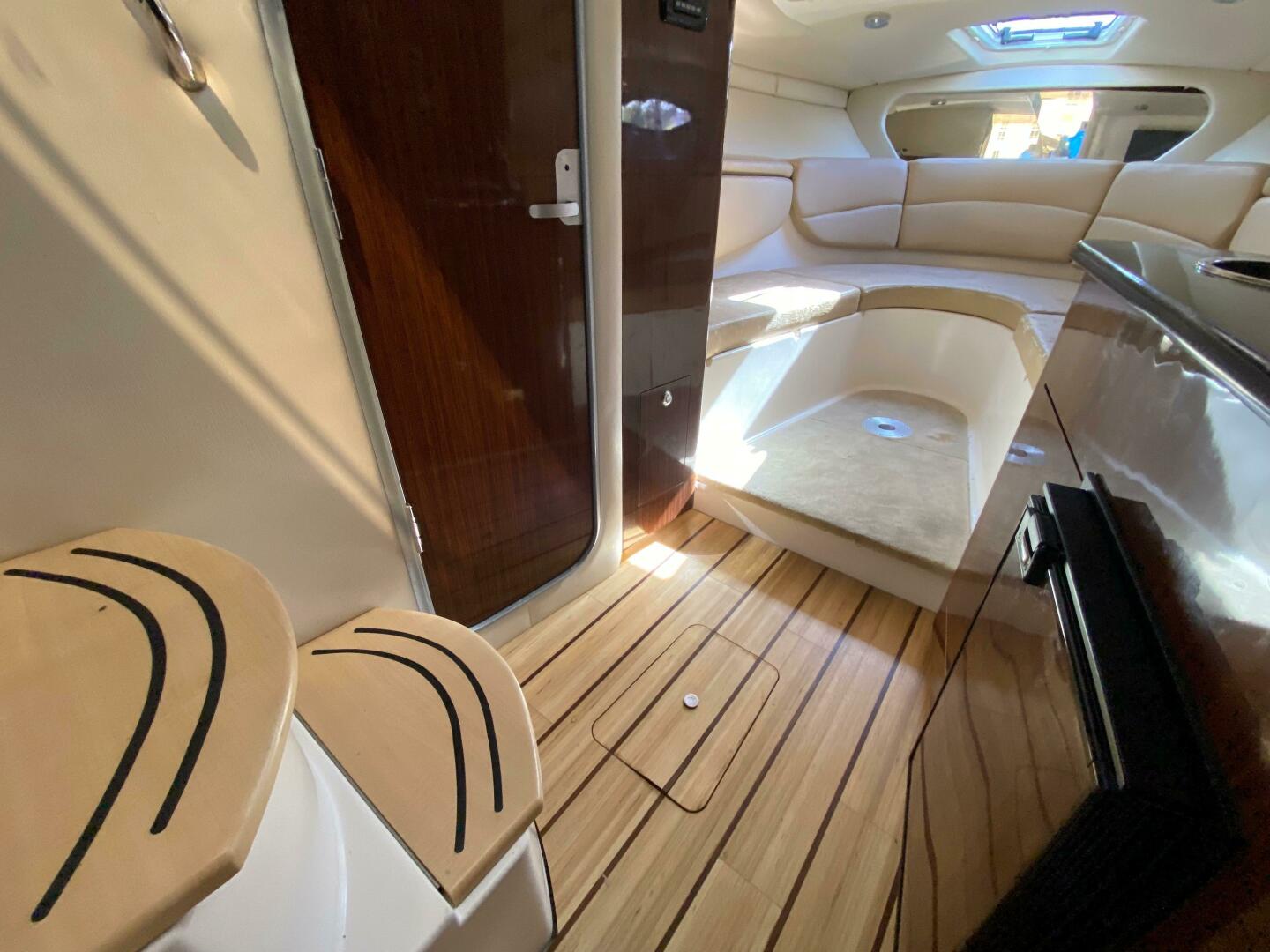 Slide: The Image of Regal 30 Express 2015 - 5012512