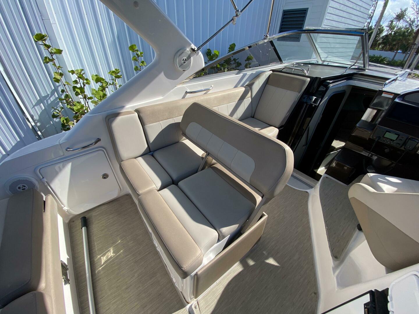Slide: The Image of Regal 30 Express 2015 - 5012518