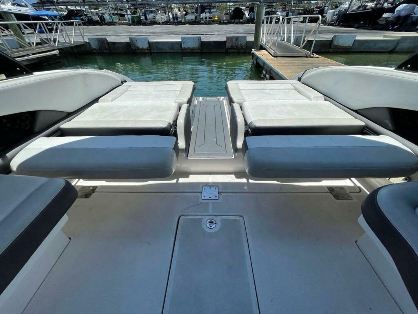 Slide: The Image of Regal 3200 Bowrider 2013 - 5009373