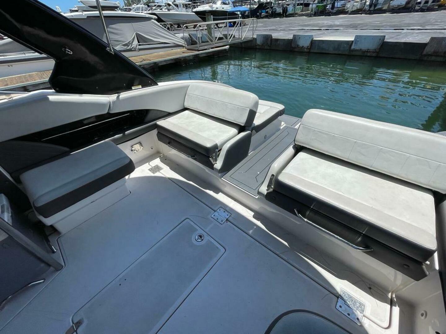 Slide: The Image of Regal 3200 Bowrider 2013 - 5009376
