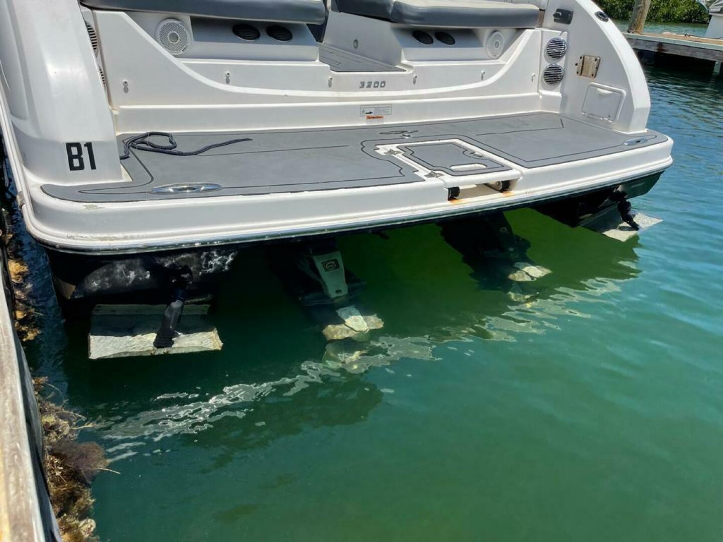Slide: The Image of Regal 3200 Bowrider 2013 - 5009378