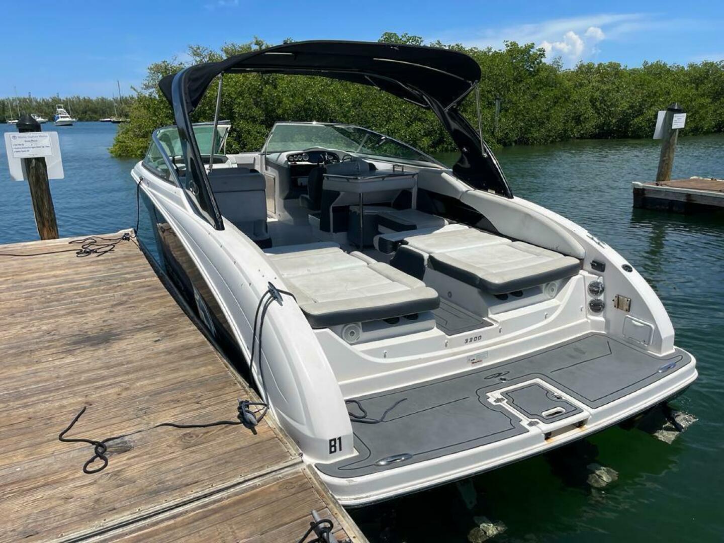 Slide: The Image of Regal 3200 Bowrider 2013 - 5009381