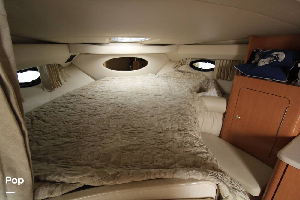 Slide: The Image of V Berth - 15368495