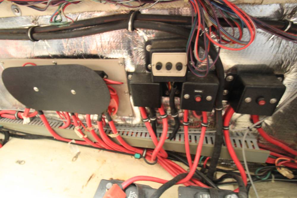 Slide: The Image of Regal 3260 Commodore 2001 - 15368518