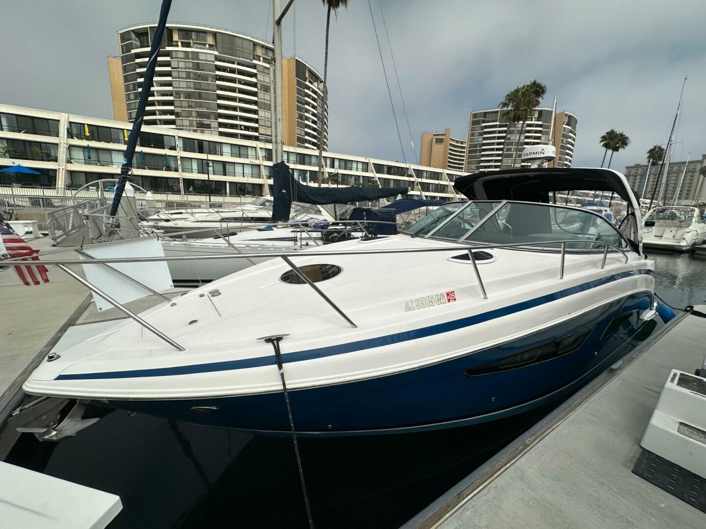 Slide: The Image of Regal 32 Sportcruiser 2014 - 4869600