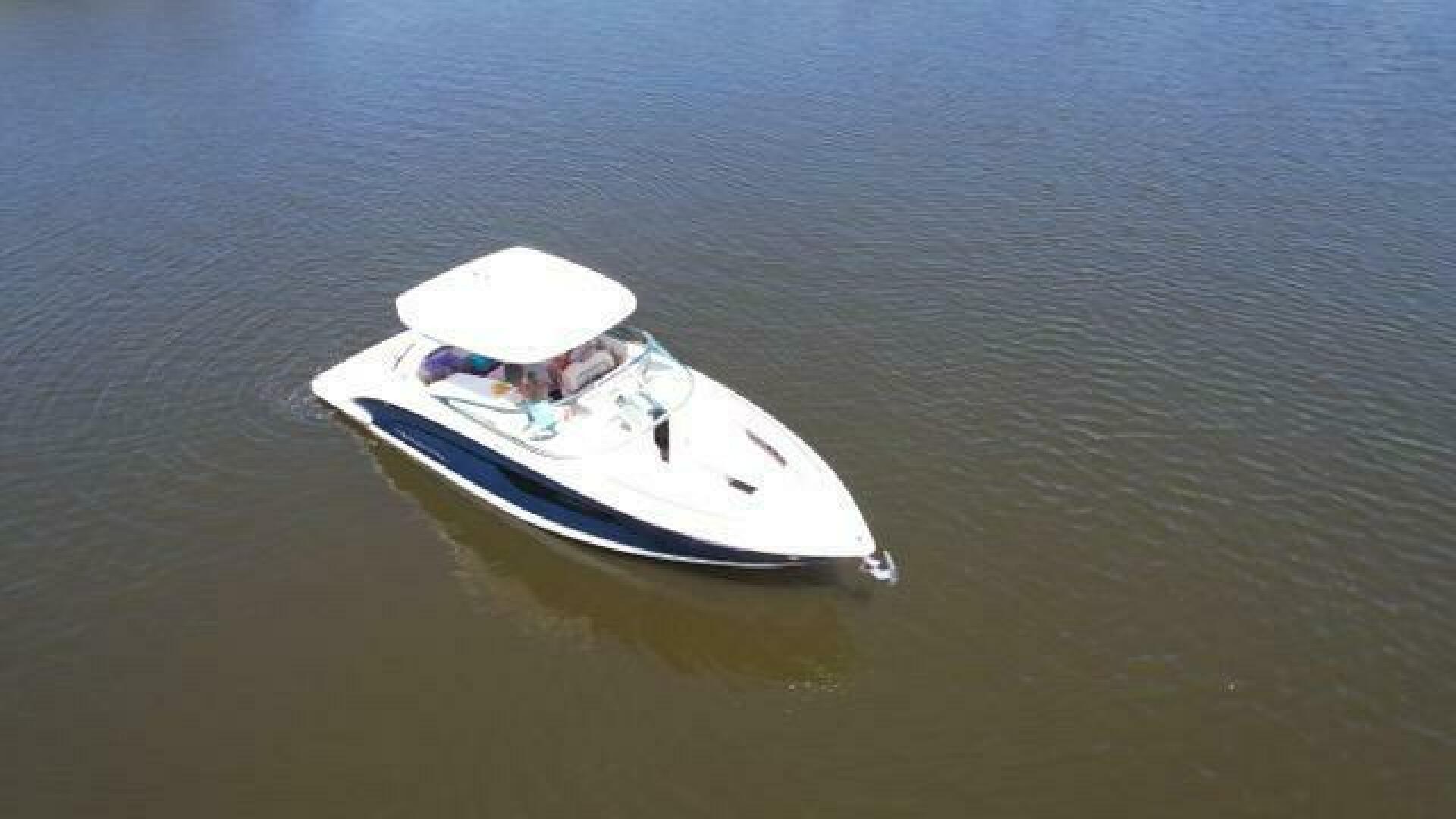 Slide: The Image of Regal 3300 Bowrider 2020 - 5003216