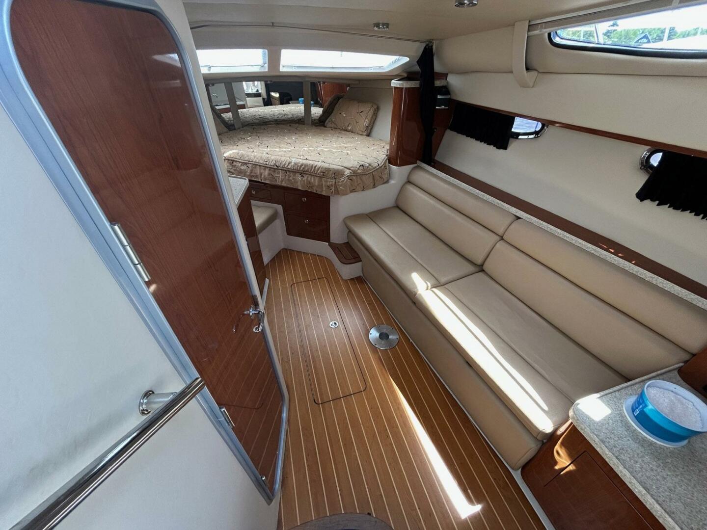 Slide: The Image of Regal 3360 Window Express 2007 - 5289028