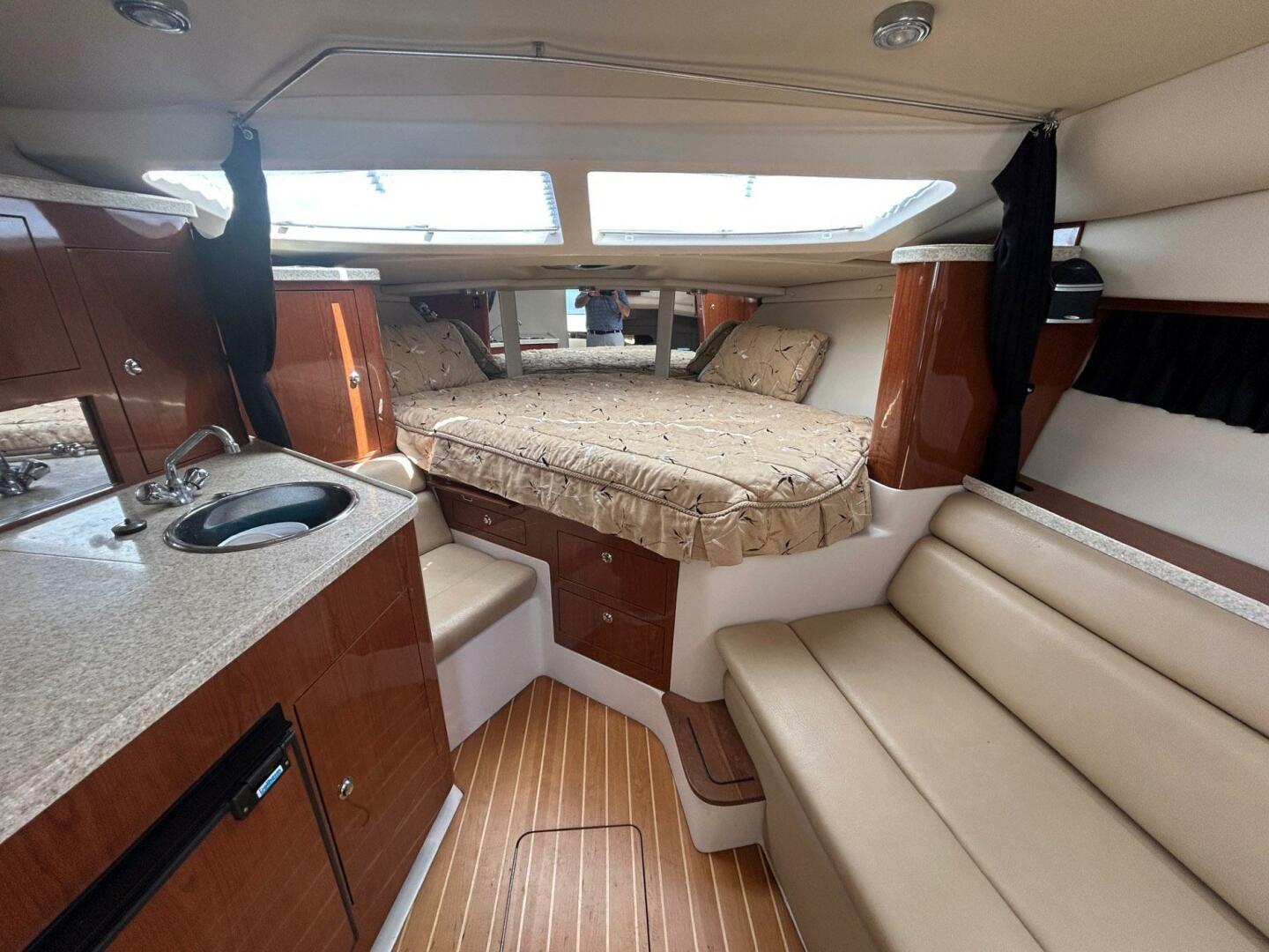 Slide: The Image of Regal 3360 Window Express 2007 - 5289031