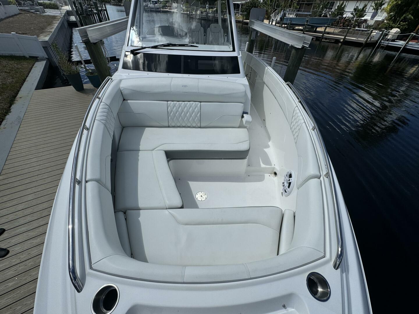 Slide: The Image of Regal 33 SAV 2022 - 4696668