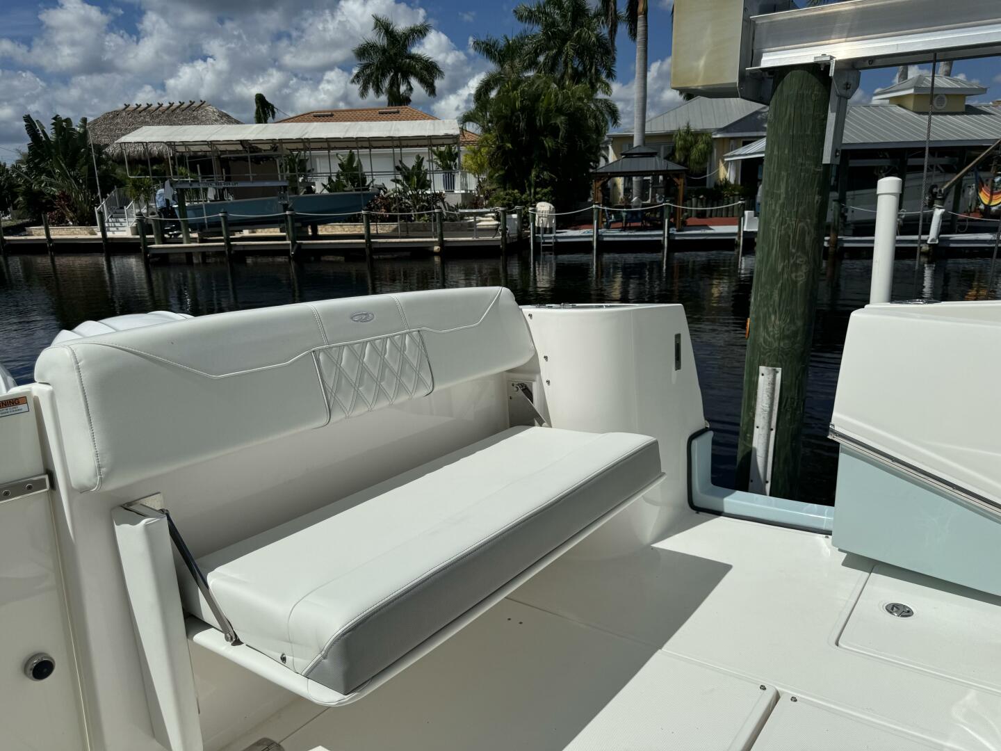 Slide: The Image of Regal 33 SAV 2022 - 4701502