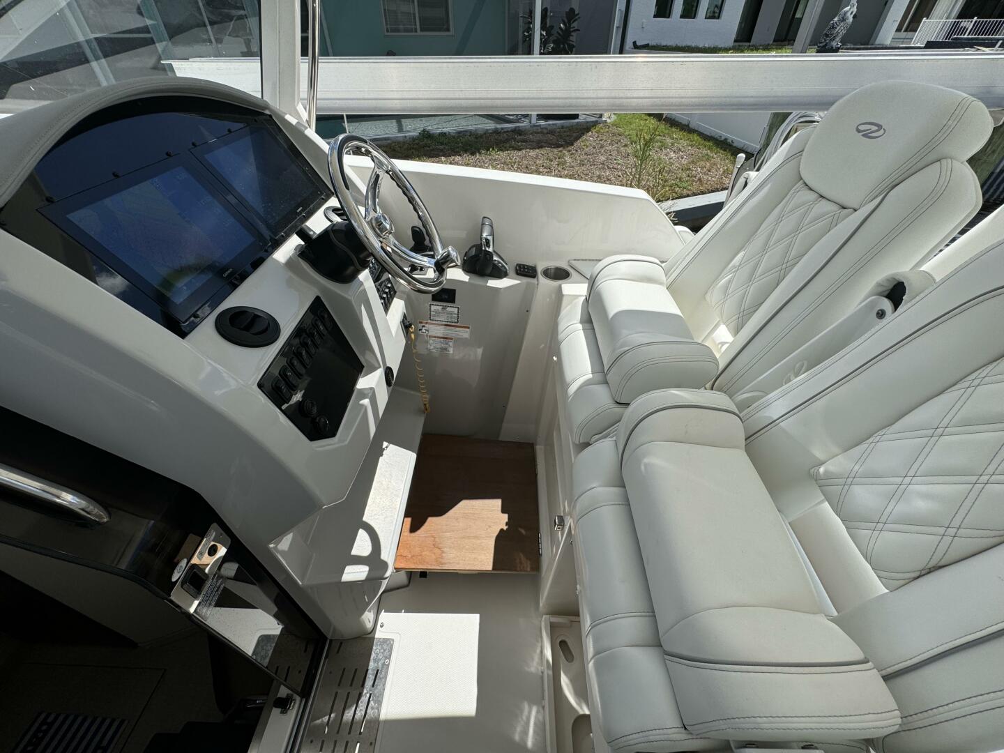 Slide: The Image of Regal 33 SAV 2022 - 4696676