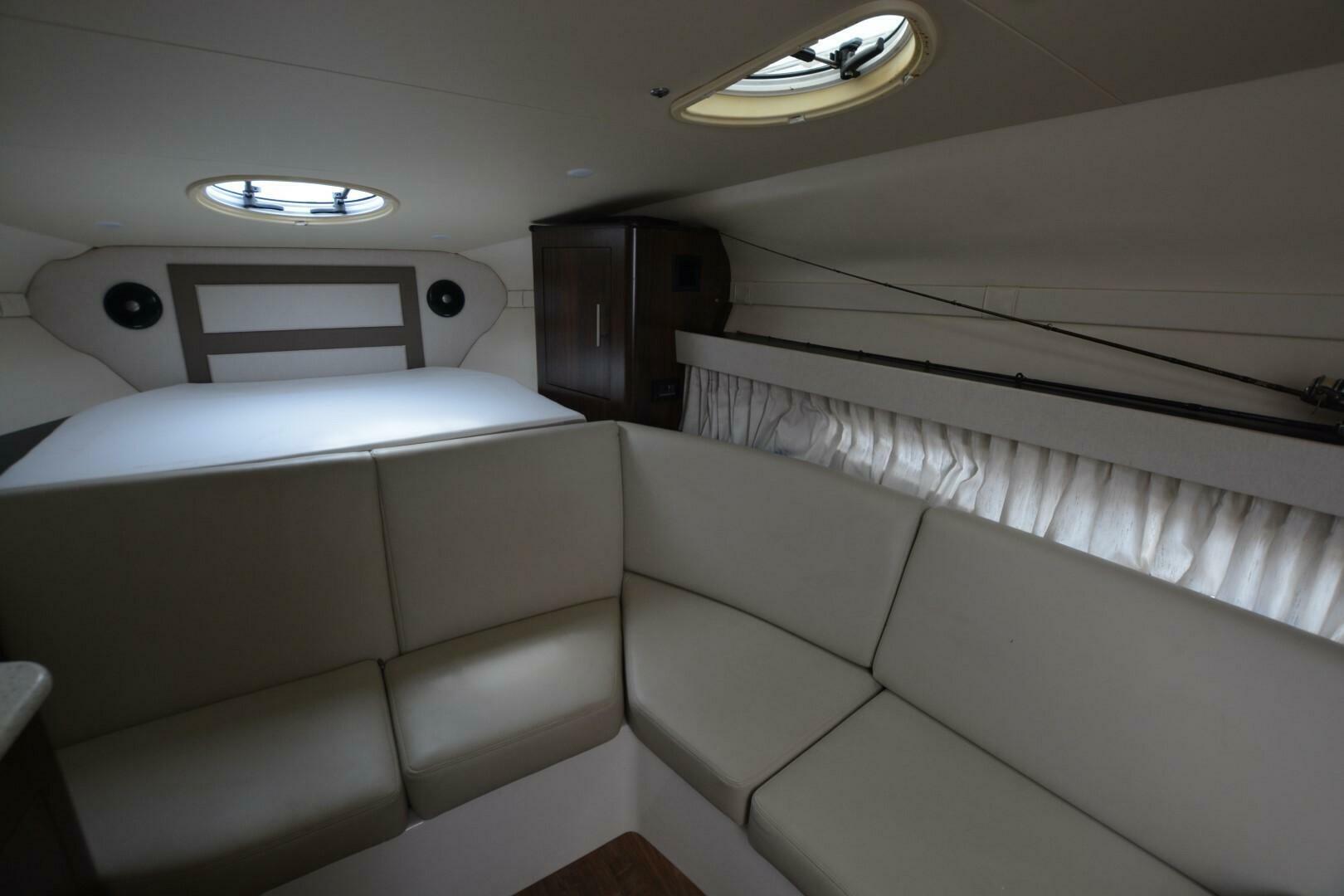 Slide: The Image of Regal 33XO 2018 - 5414011