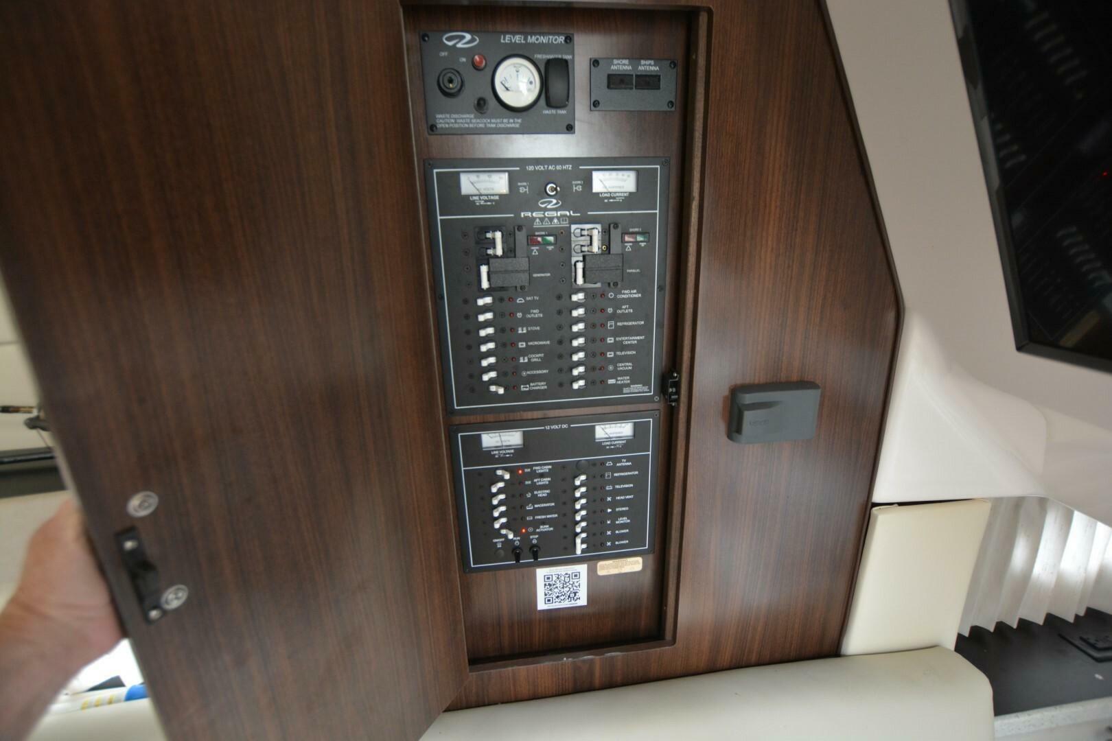 Slide: The Image of Regal 33XO 2018 - 5414015