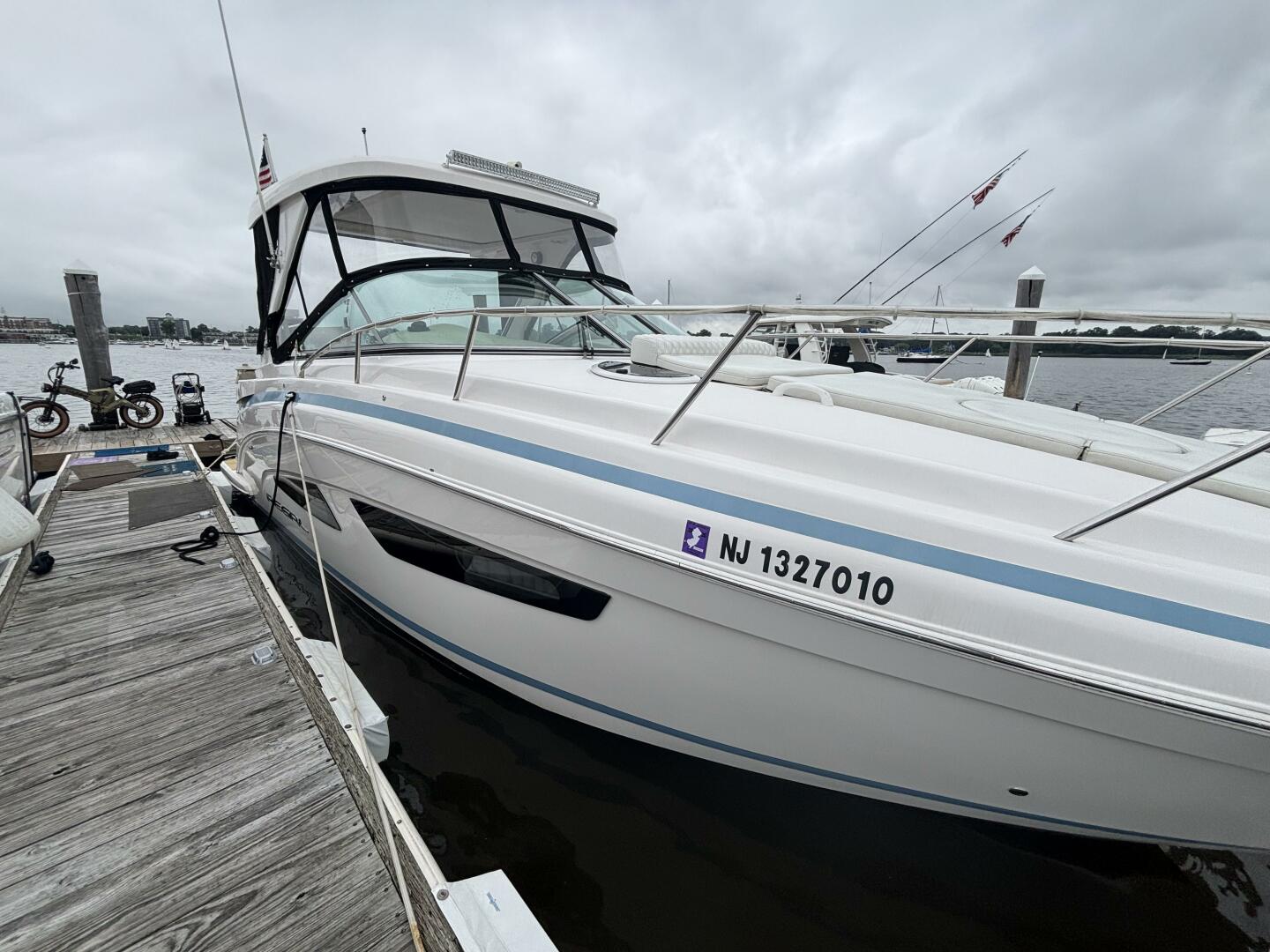 Slide: The Image of Regal 33 XO 2019 - 5482294