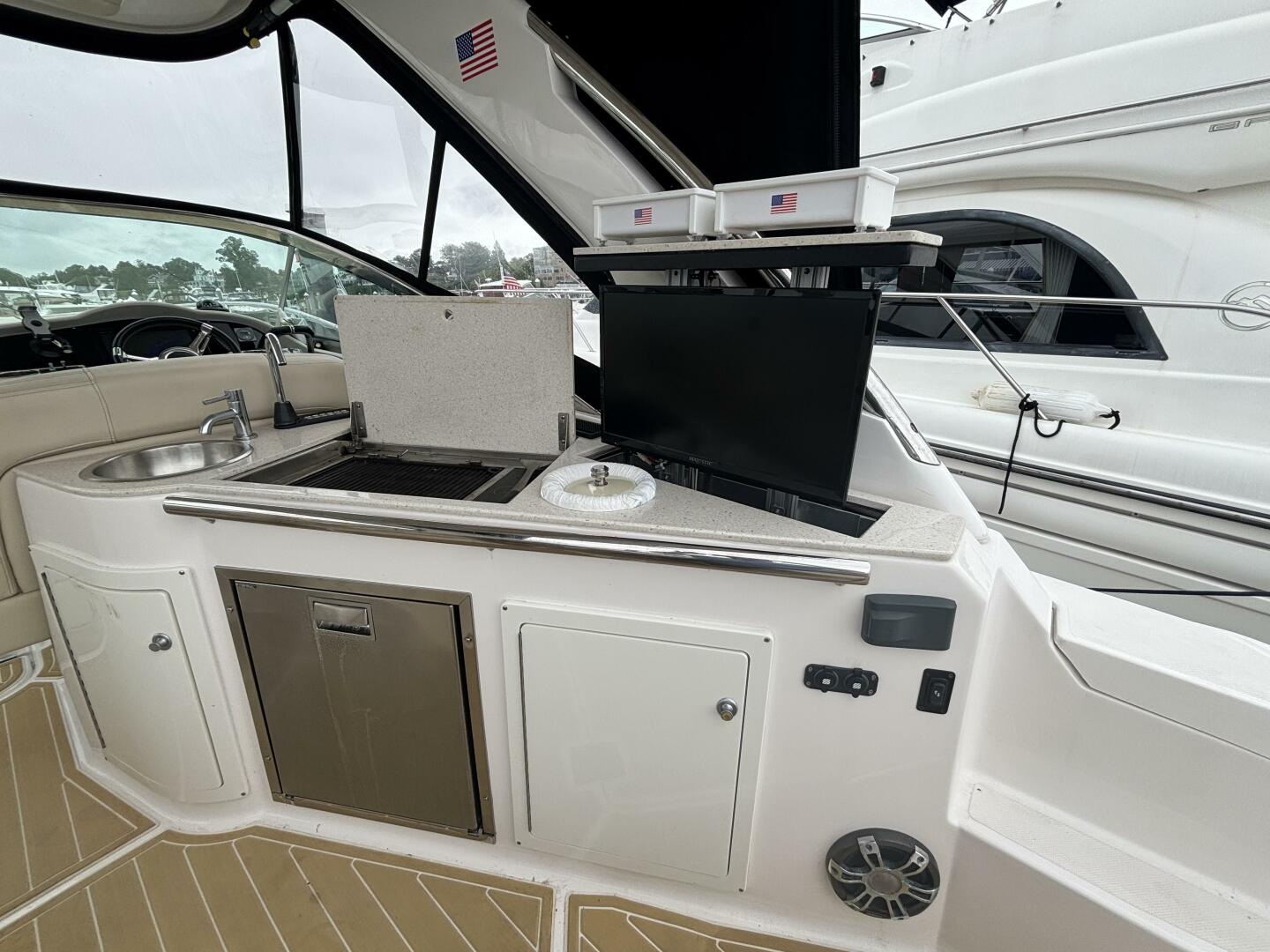 Slide: The Image of Regal 33 XO 2019 - 5482301