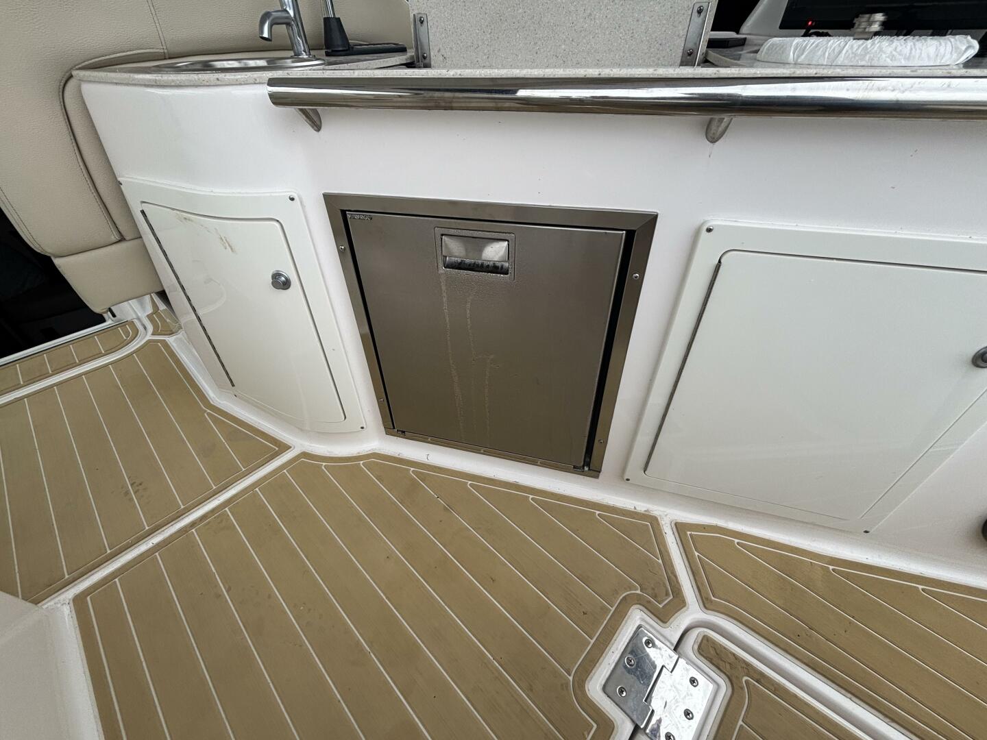 Slide: The Image of Regal 33 XO 2019 - 5482302