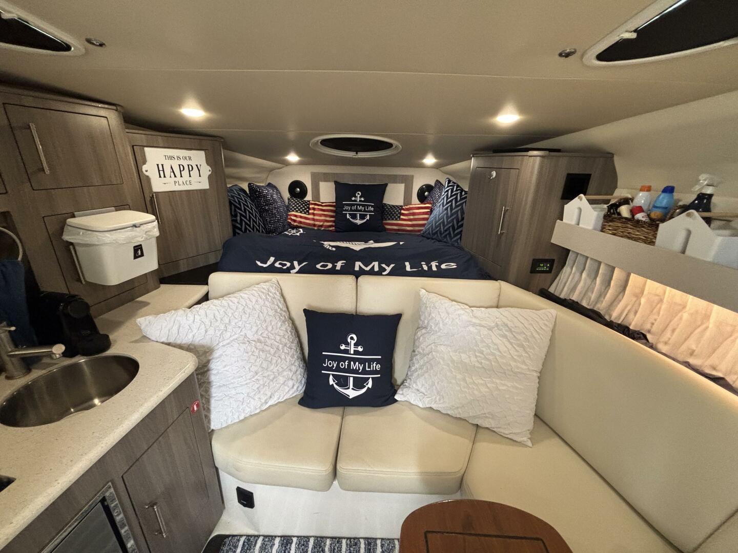 Slide: The Image of Regal 33 XO 2019 - 5482309