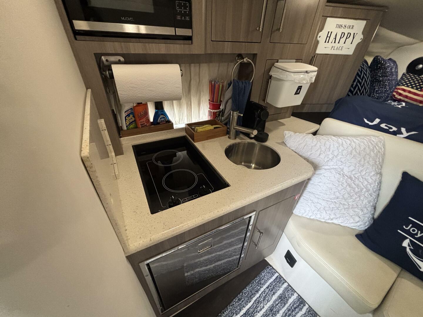 Slide: The Image of Regal 33 XO 2019 - 5482310