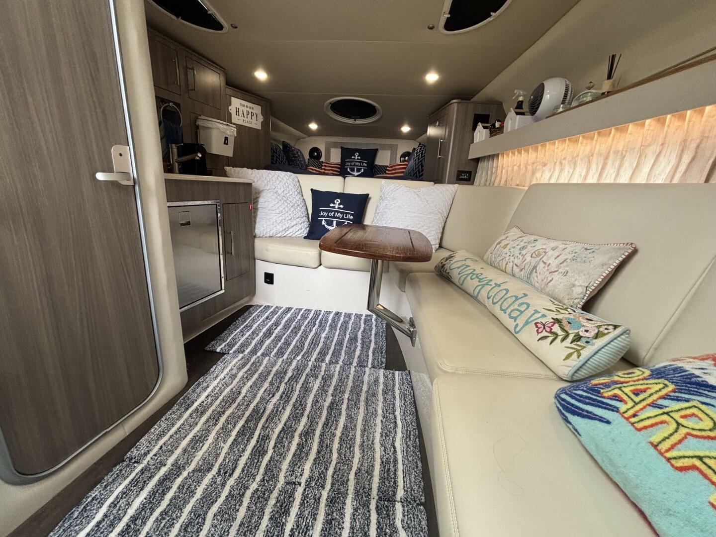 Slide: The Image of Regal 33 XO 2019 - 5482318