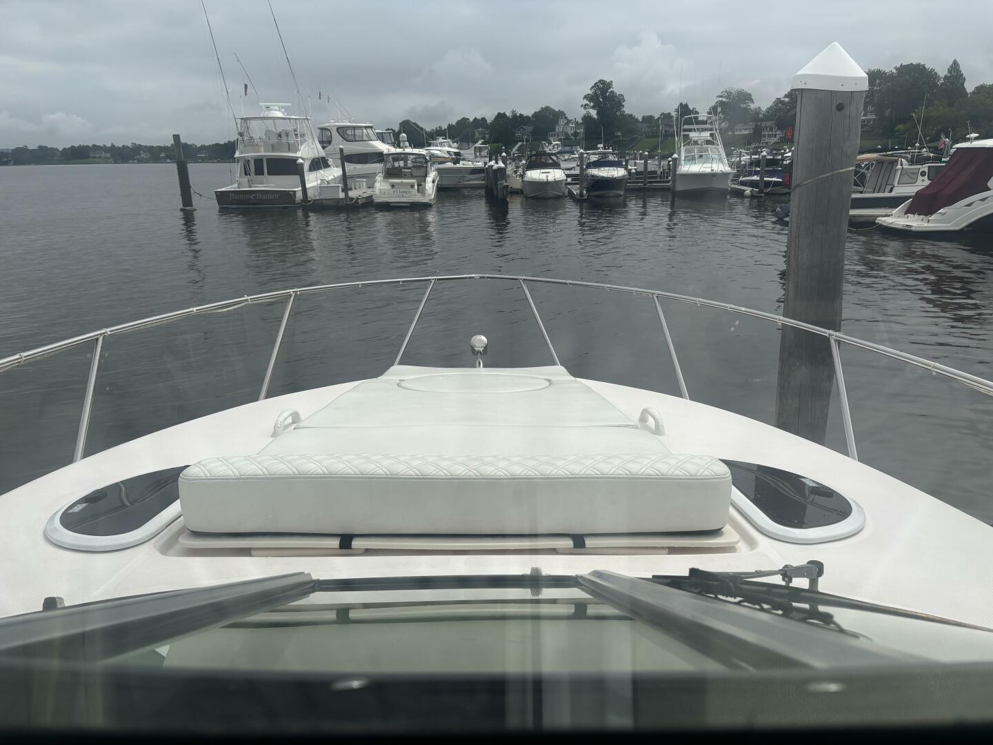 Slide: The Image of Regal 33 XO 2019 - 5482327