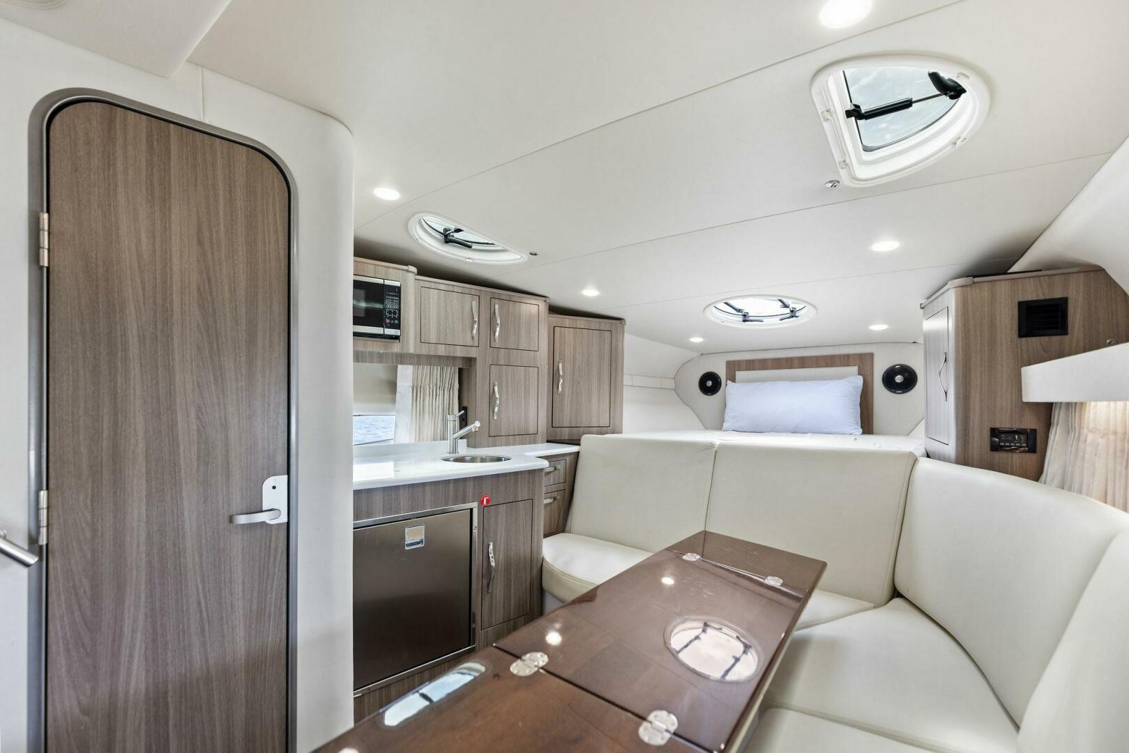 Slide: The Image of 2020 Regal 33 XO 'Snuffleupagus'-Cabin - 5490250
