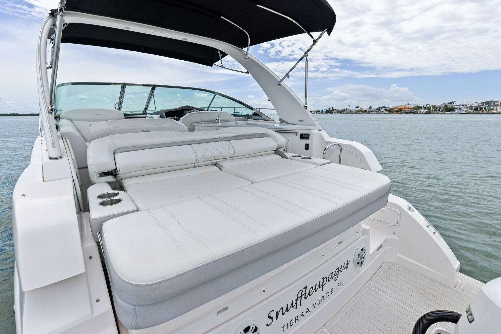 Slide: The Image of 2020 Regal 33 XO 'Snuffleupagus'-Stern - 5490245